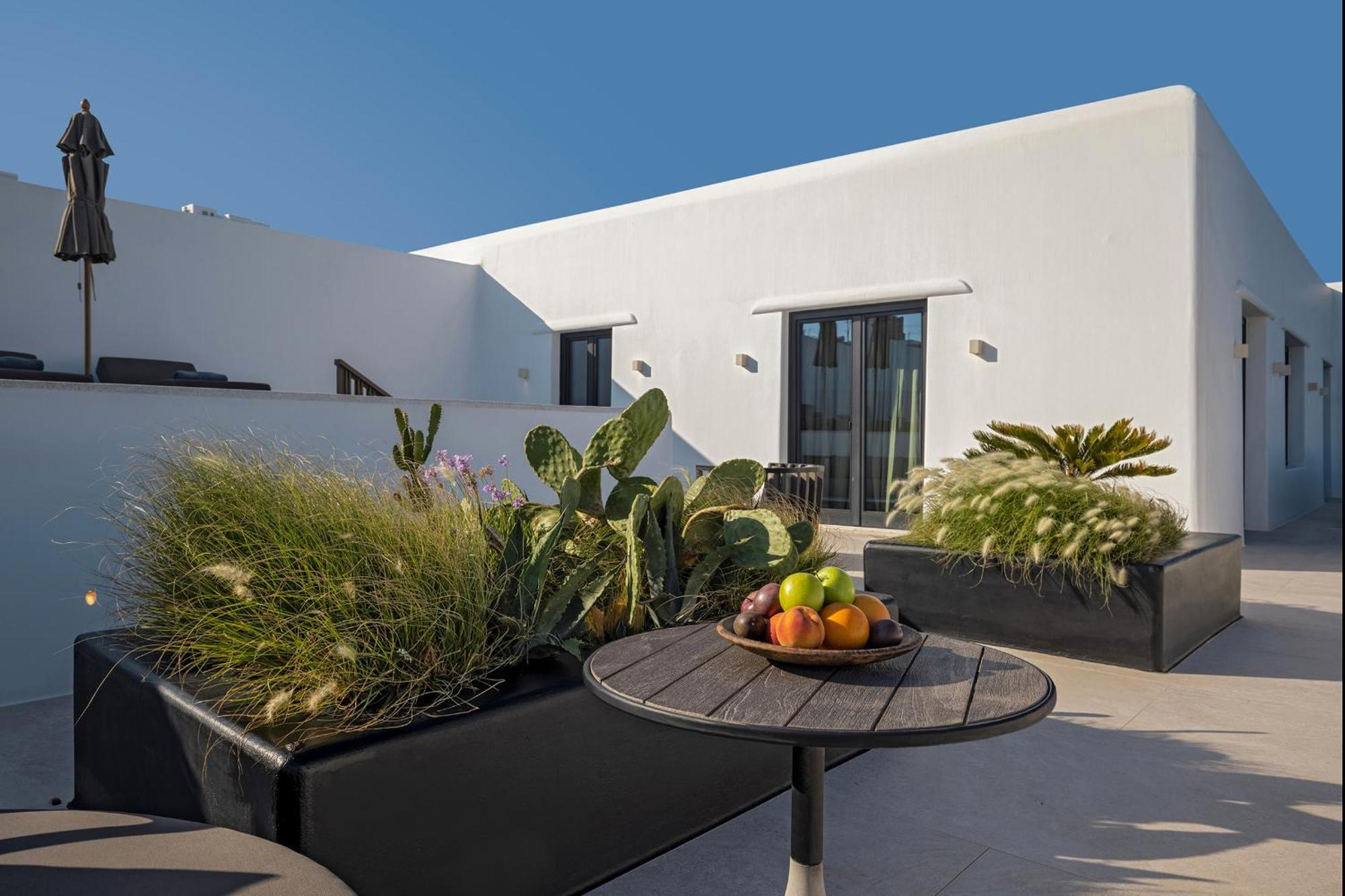 Aeonic Suites And Spa Mykonos Town Екстер'єр фото