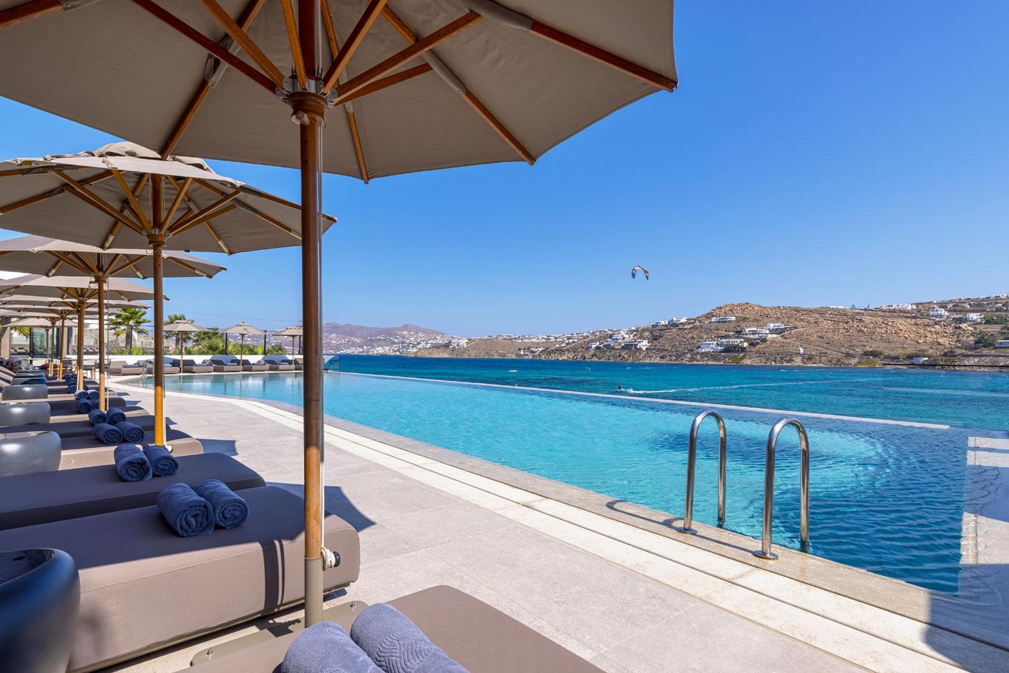 Aeonic Suites And Spa Mykonos Town Екстер'єр фото